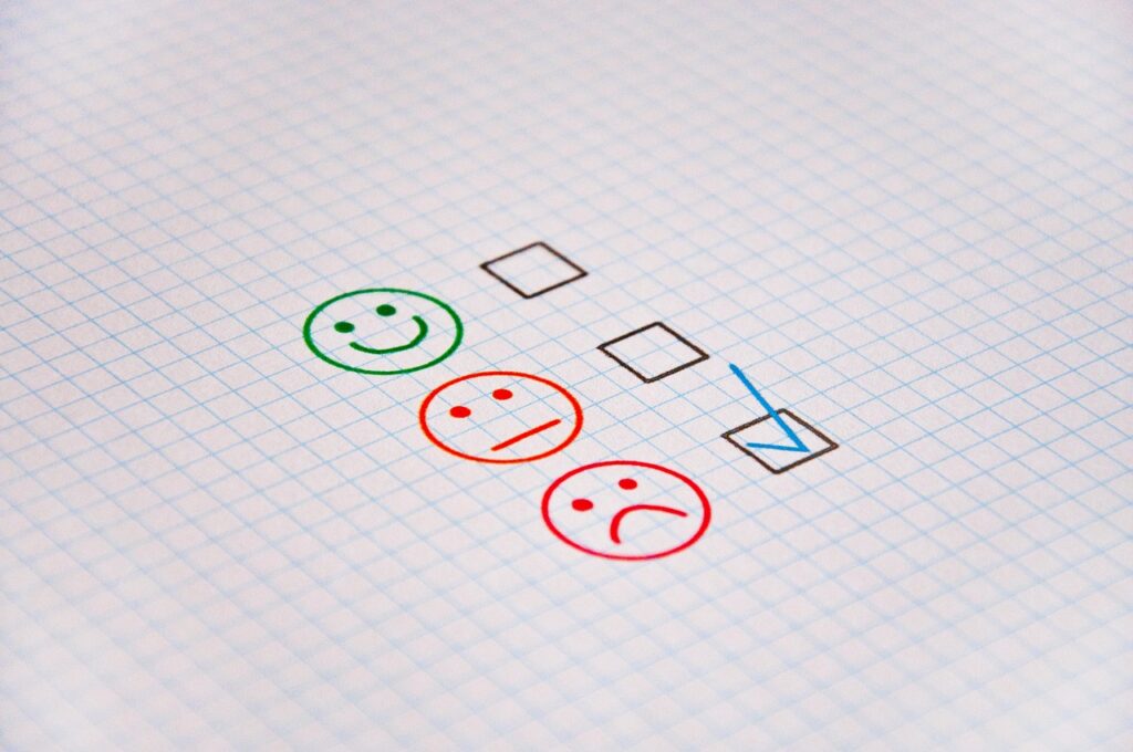 feedback, review, good, bad, satisfactory, positive, negative, discussion, write a review, social, communication, smiley, job, work, feedback, feedback, feedback, feedback, feedback, negative